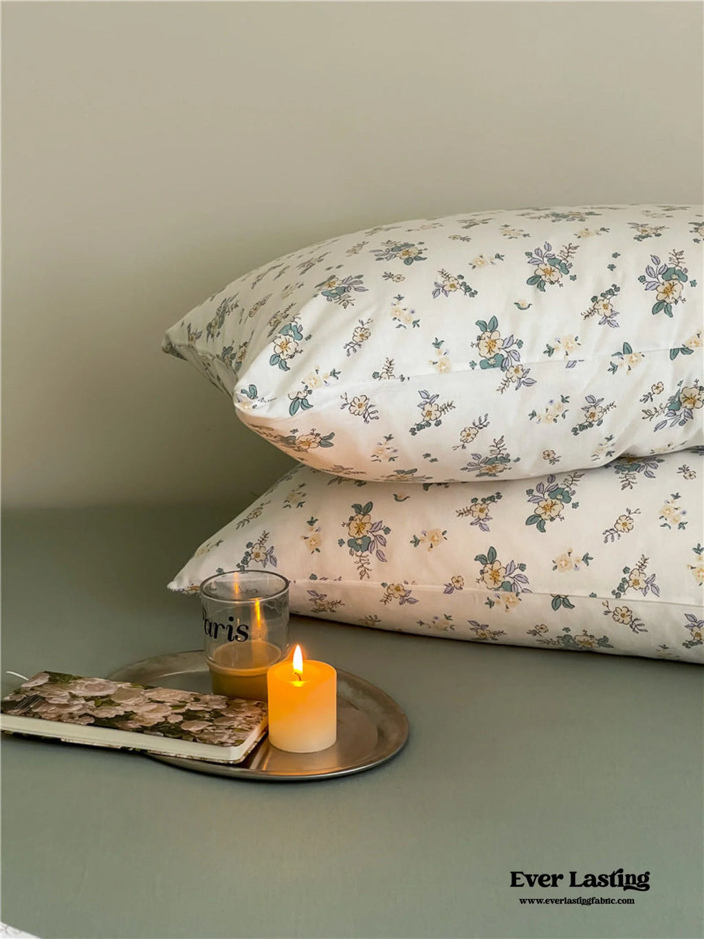 Jersey Knit Cotton Floral Bedding Set / White + Dark Blue Ever Lasting