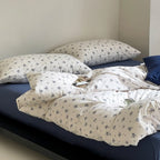 Jersey Knit Cotton Floral Bedding Set / White + Dark Blue Ever Lasting