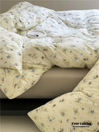 Jersey Knit Cotton Floral Bedding Set / White + Dark Blue Ever Lasting