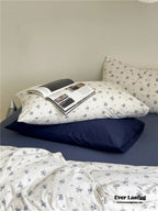 Jersey Knit Cotton Floral Bedding Set / White + Dark Blue Ever Lasting