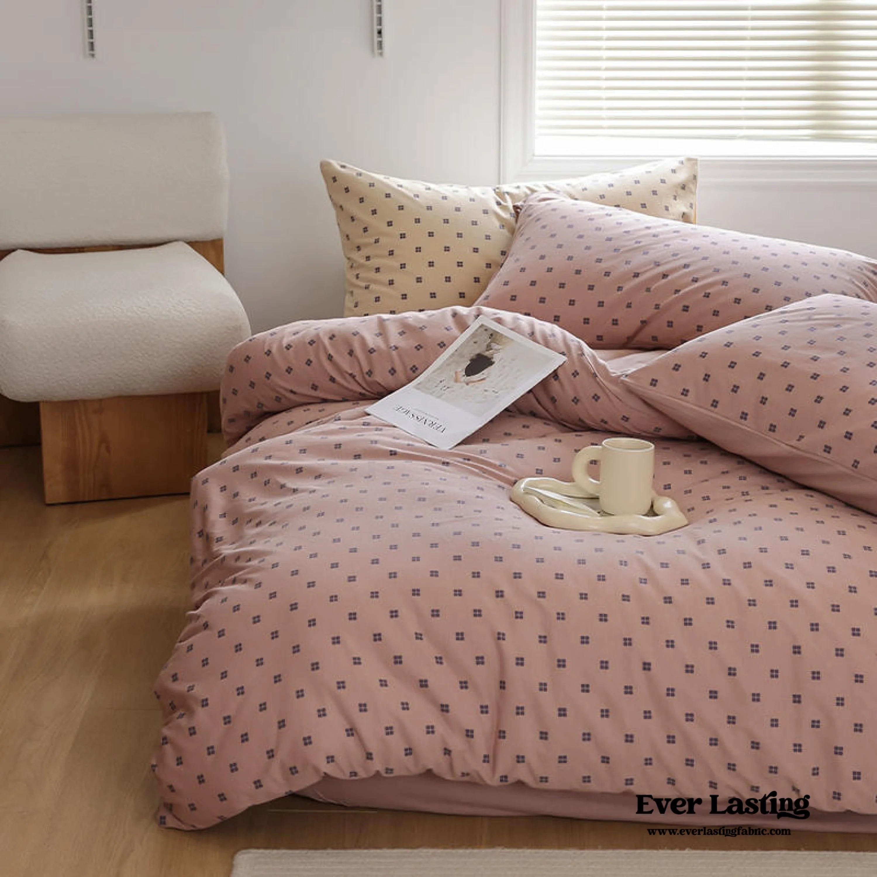 Jersey Knit Dotted Bedding Set / Pink Ever Lasting