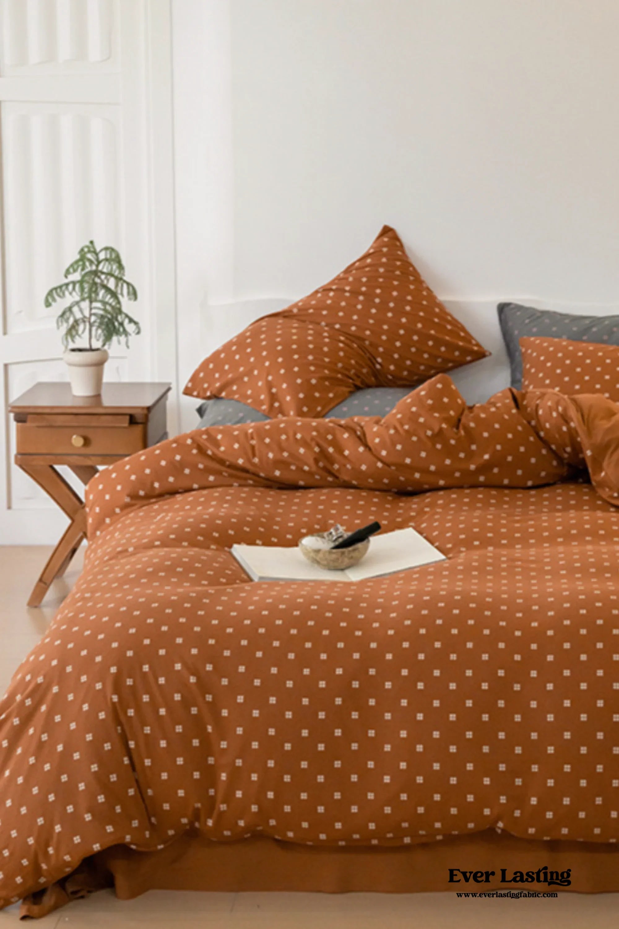 Jersey Knit Dotted Bedding Set / Pink Ever Lasting