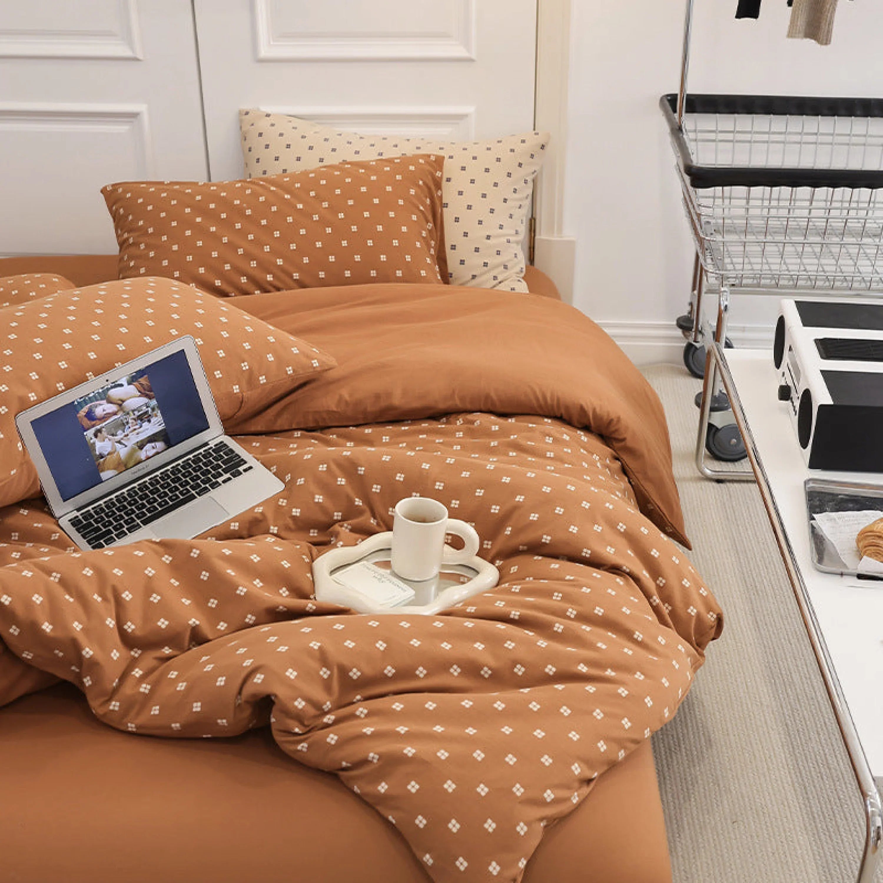 Jersey Knit Dotted Bedding Set / Pumpkin Orange Brown Ever Lasting