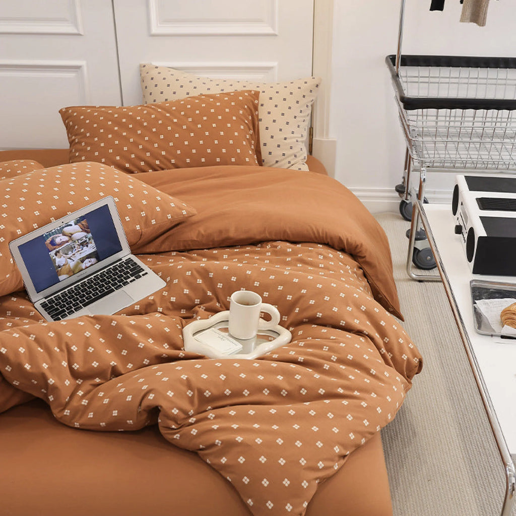 Jersey Knit Dotted Bedding Set / Pumpkin Orange Brown Ever Lasting