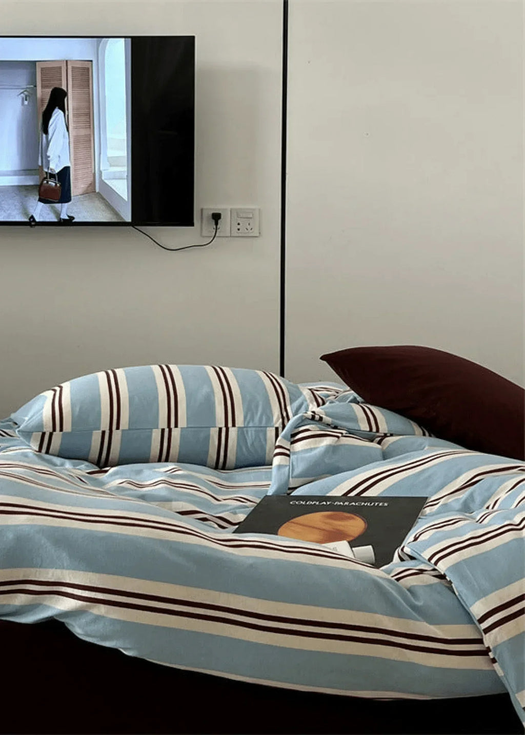 Jersey Knit Retro Stripe Bedding Set / Blue + Burgundy Ever Lasting