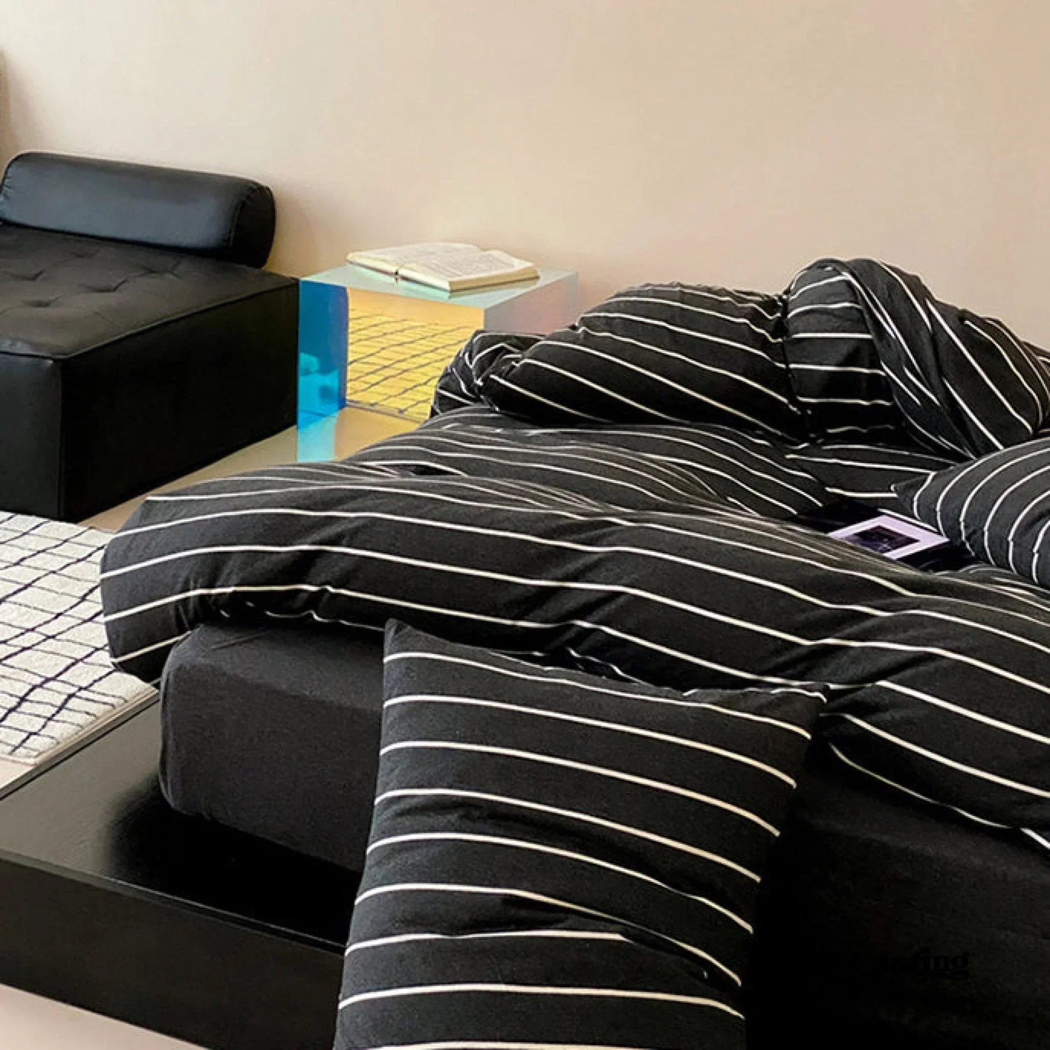 Jersey Knit Stripe Bedding Set / White Pink Ever Lasting