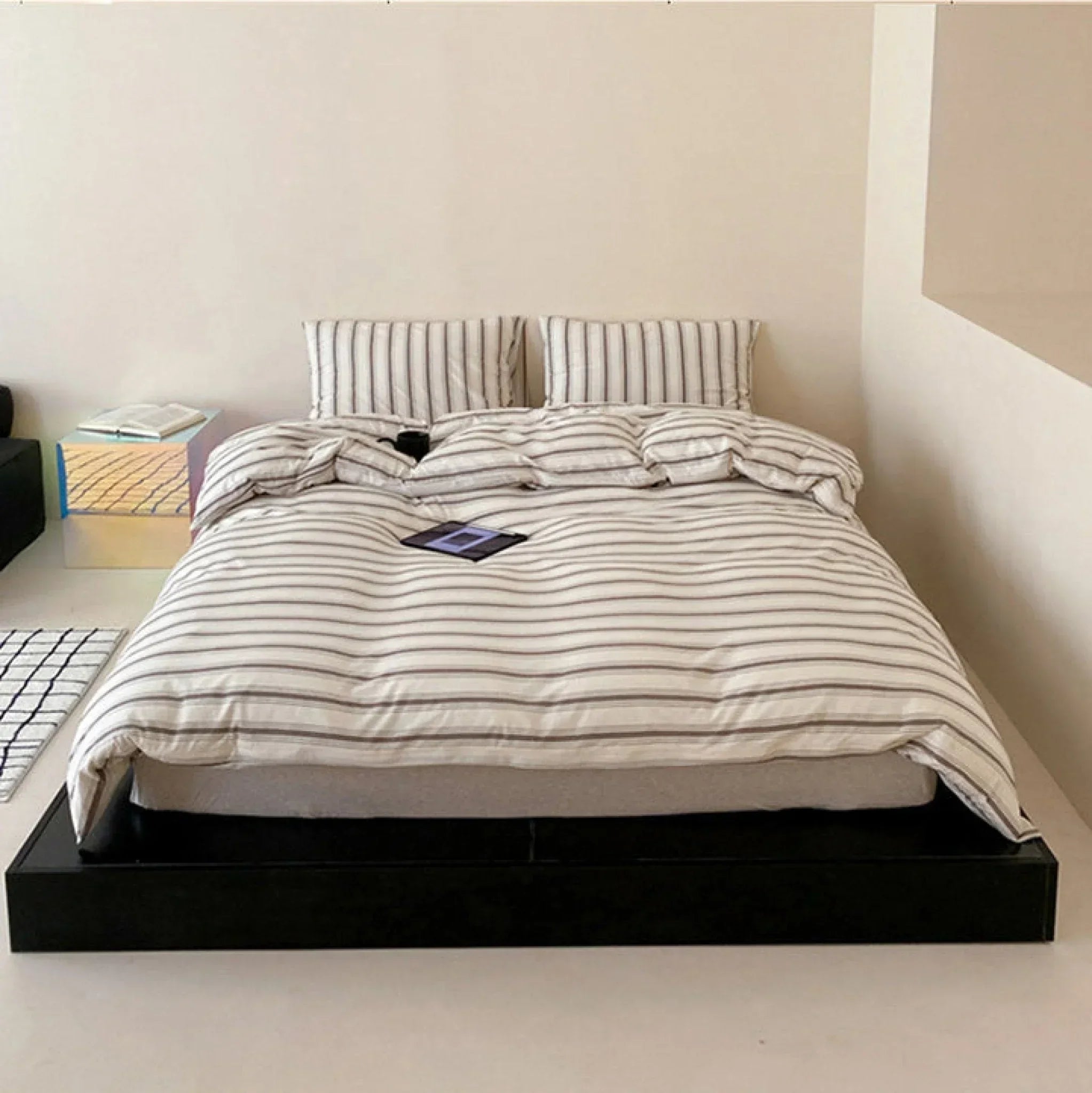 Jersey Knit Stripe Bedding Set / White Pink Ever Lasting