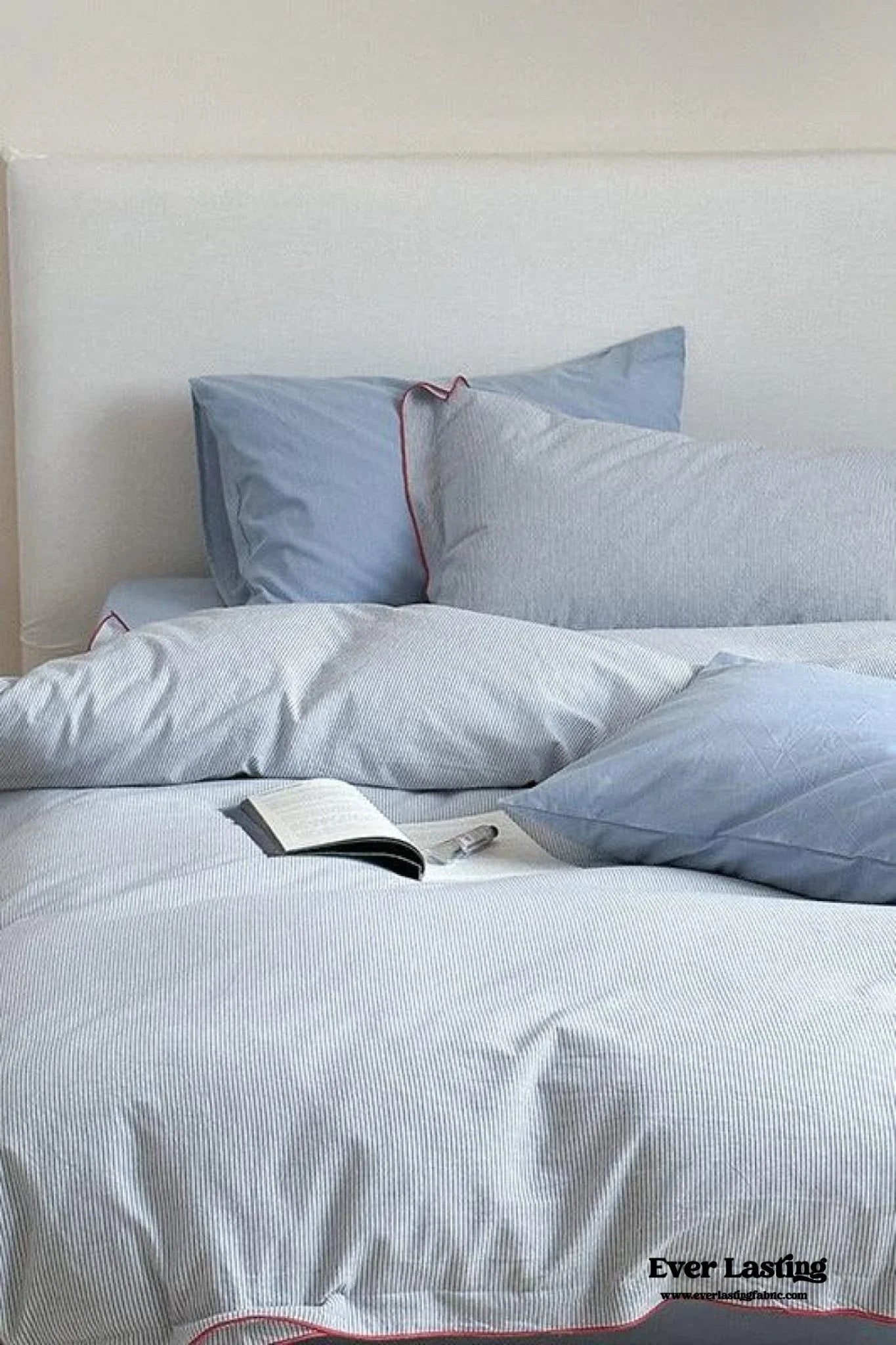 Joce Striped Bedding Set / Blue
