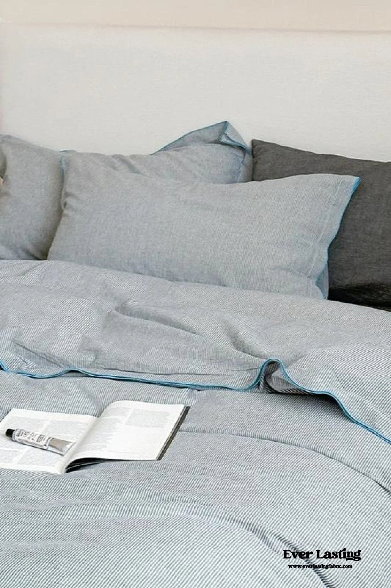 Joce Striped Bedding Set / Blue