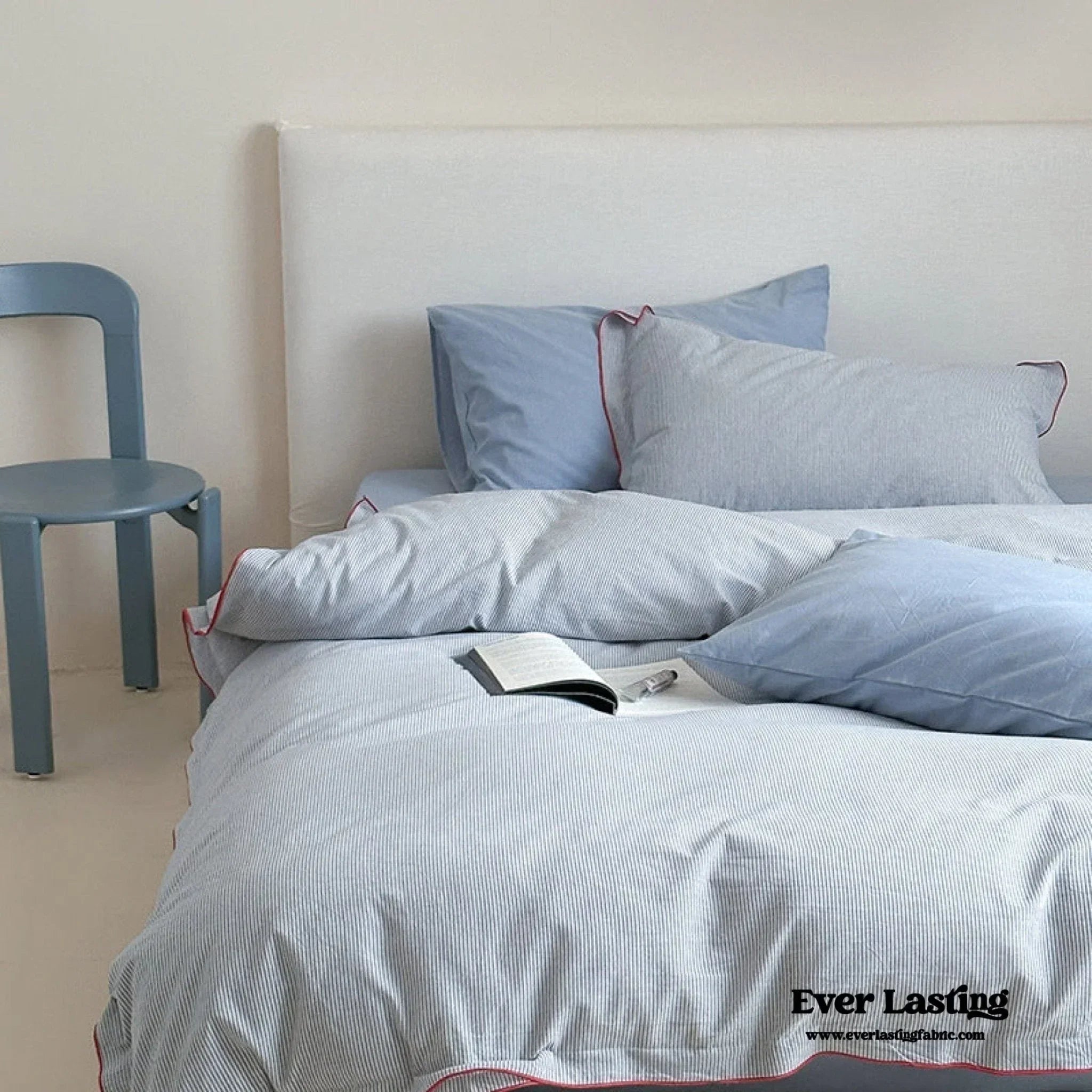 Joce Striped Bedding Set / Blue Ever Lasting