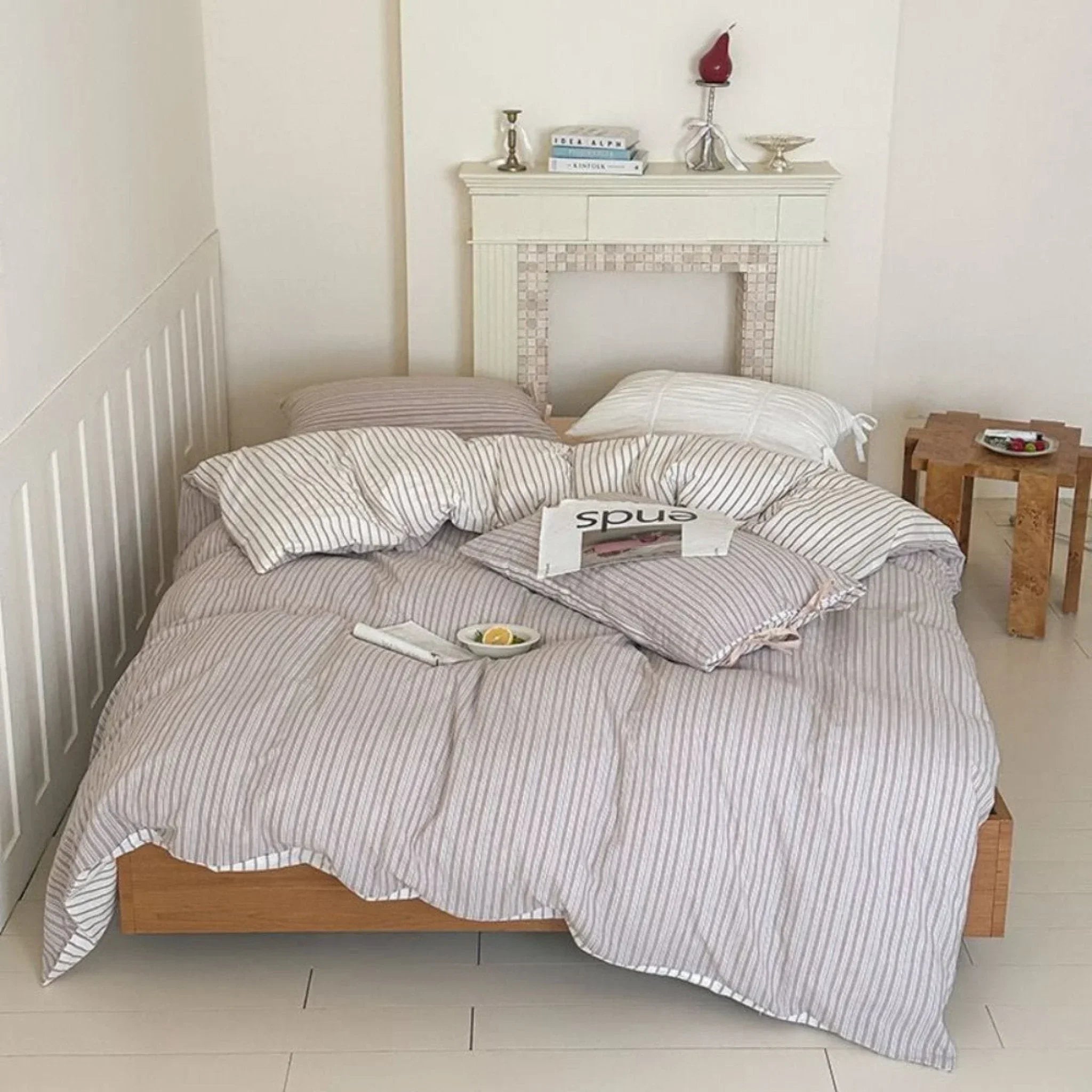 Josie Bow Tied Striped Bedding Set / Cream Ever Lasting