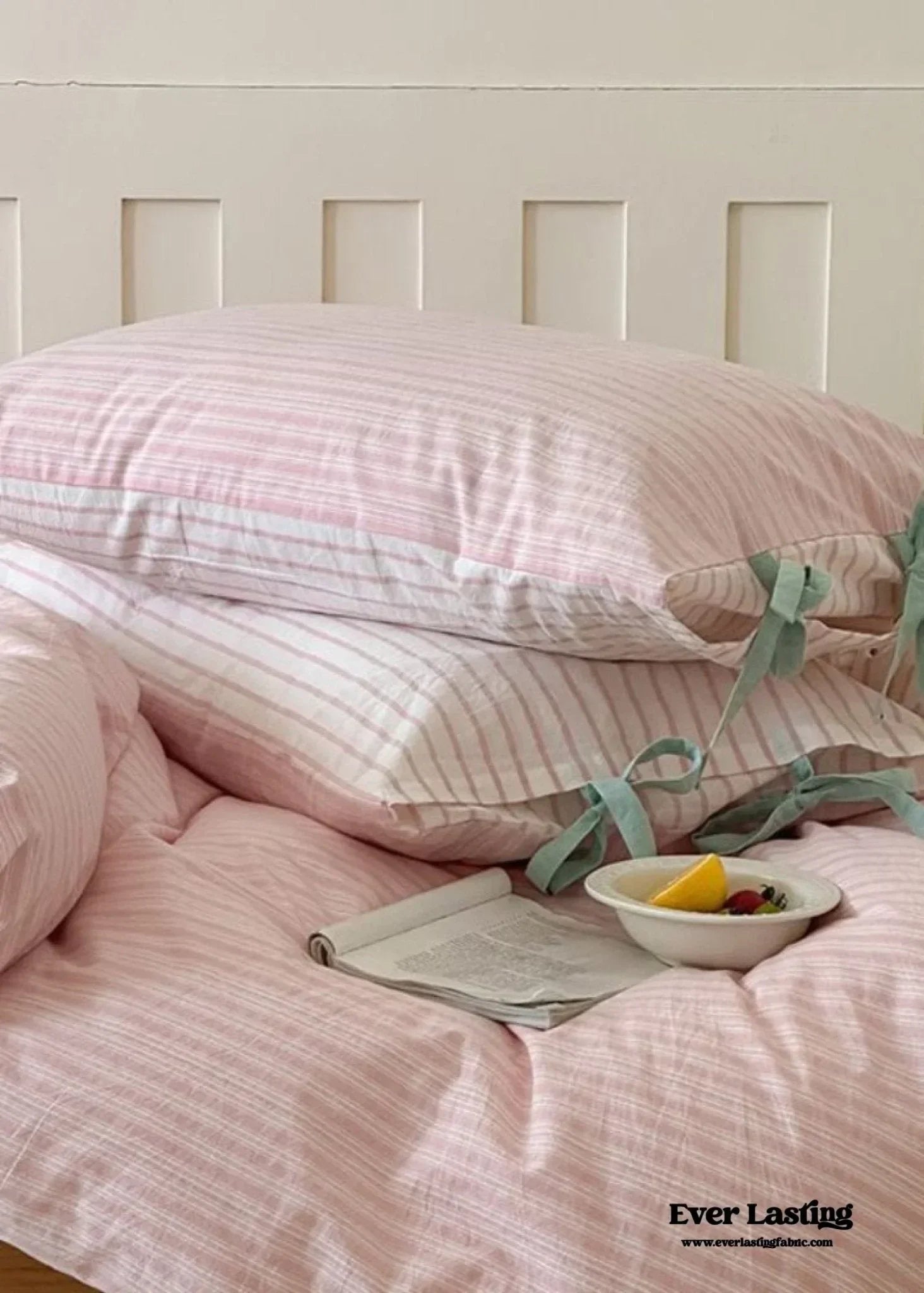 Josie Bow Tied Striped Bedding Set / Cream Ever Lasting