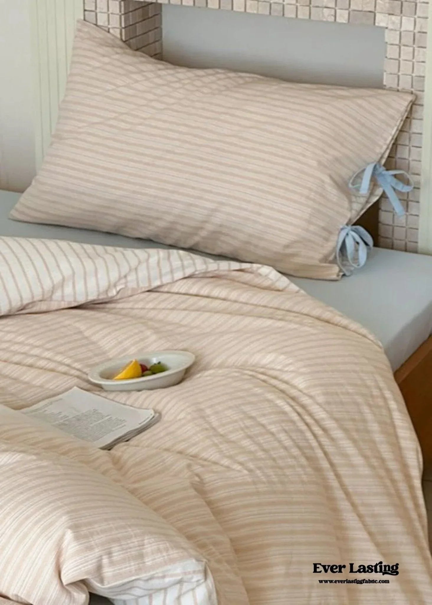 Josie Bow Tied Striped Bedding Set / Gray Ever Lasting