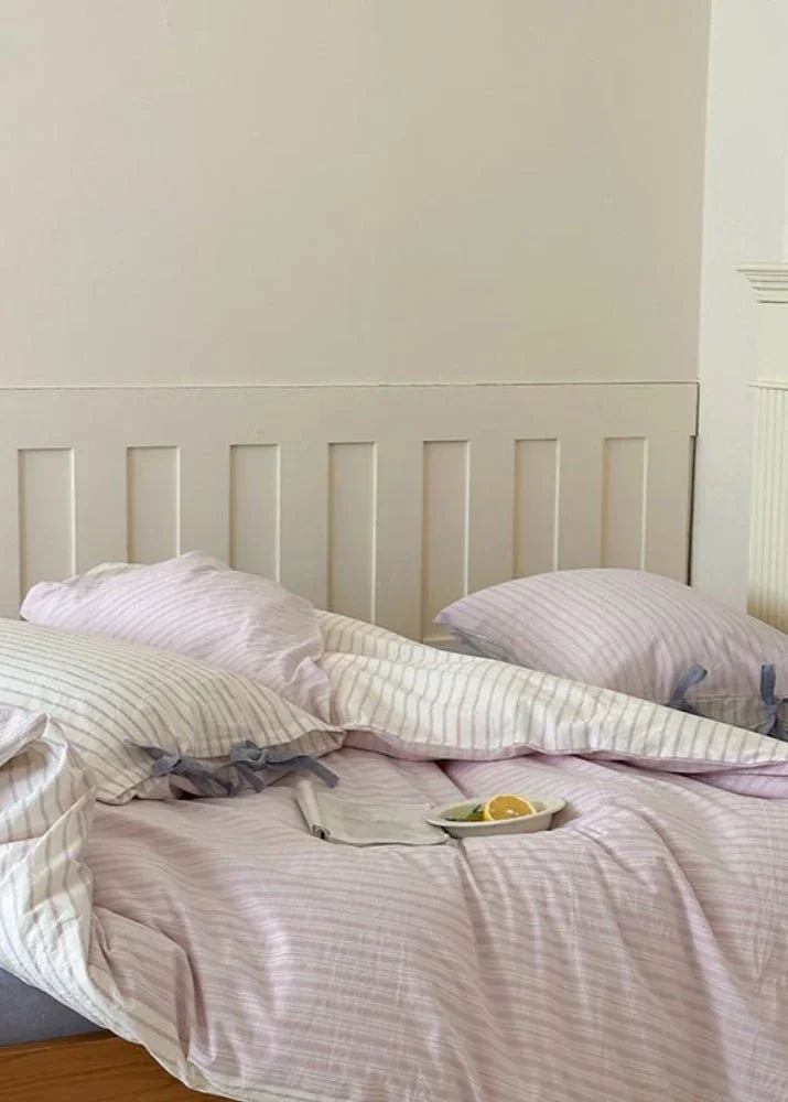 Josie Bow Tied Striped Bedding Set / Green Ever Lasting