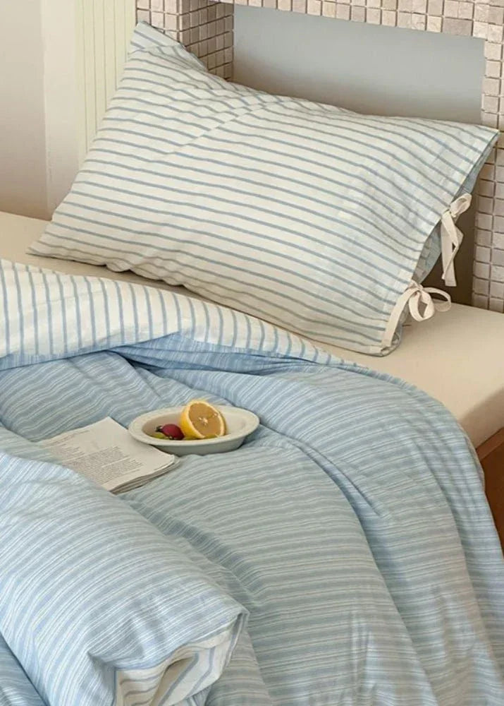 Josie Bow Tied Striped Bedding Set / Green Ever Lasting
