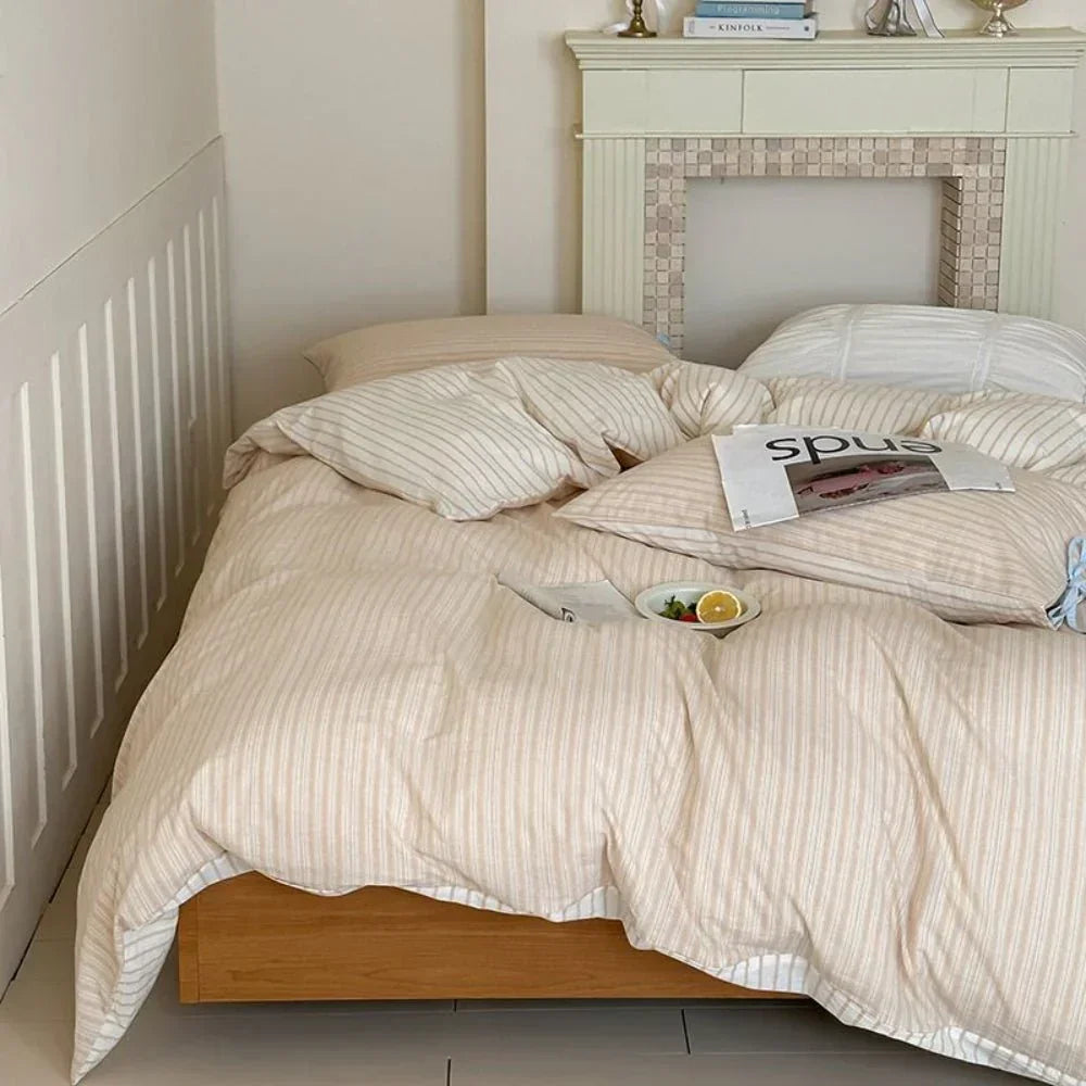 Josie Bow Tied Striped Bedding Set / Green Ever Lasting
