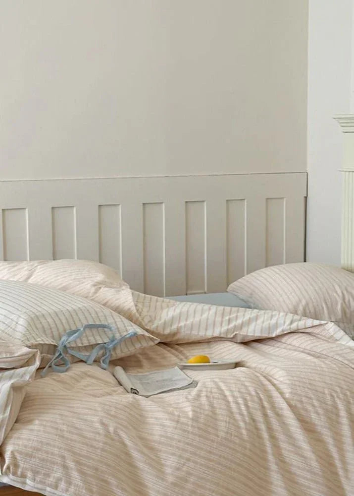 Josie Bow Tied Striped Bedding Set / Green Ever Lasting