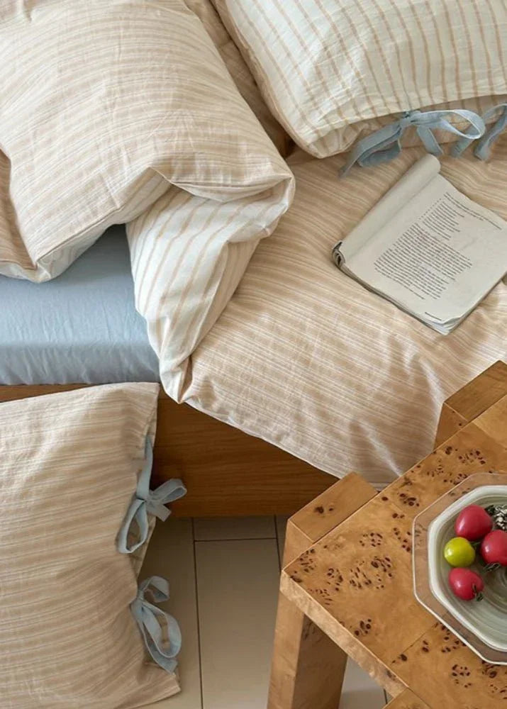 Josie Bow Tied Striped Bedding Set / Green Ever Lasting