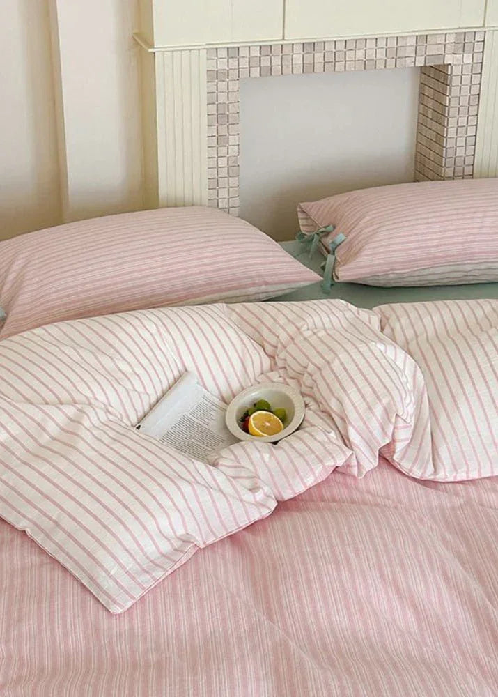 Josie Bow Tied Striped Bedding Set / Green Ever Lasting