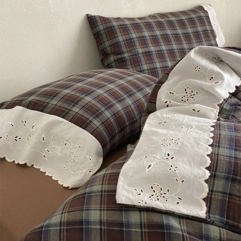 June Lace Double Gauze Gingham Bedding Set / Blue Ever Lasting