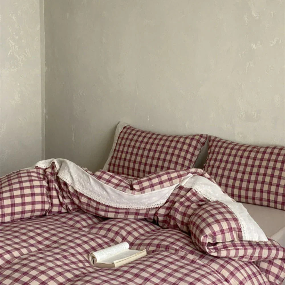 June Lace Double Gauze Gingham Bedding Set / Red Ever Lasting