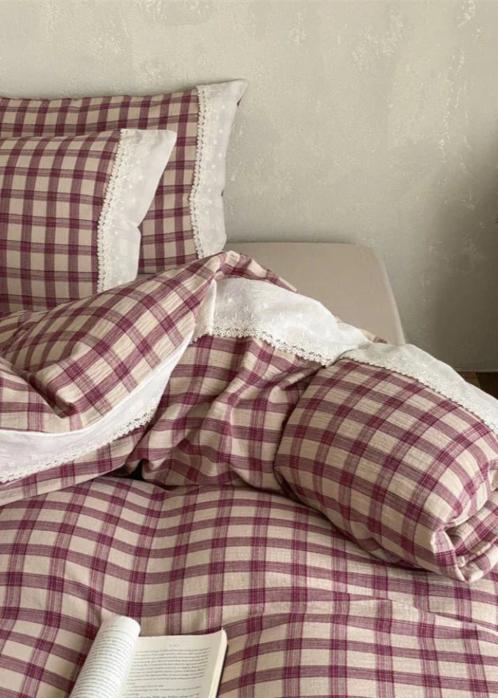 June Lace Double Gauze Gingham Bedding Set / Red Ever Lasting