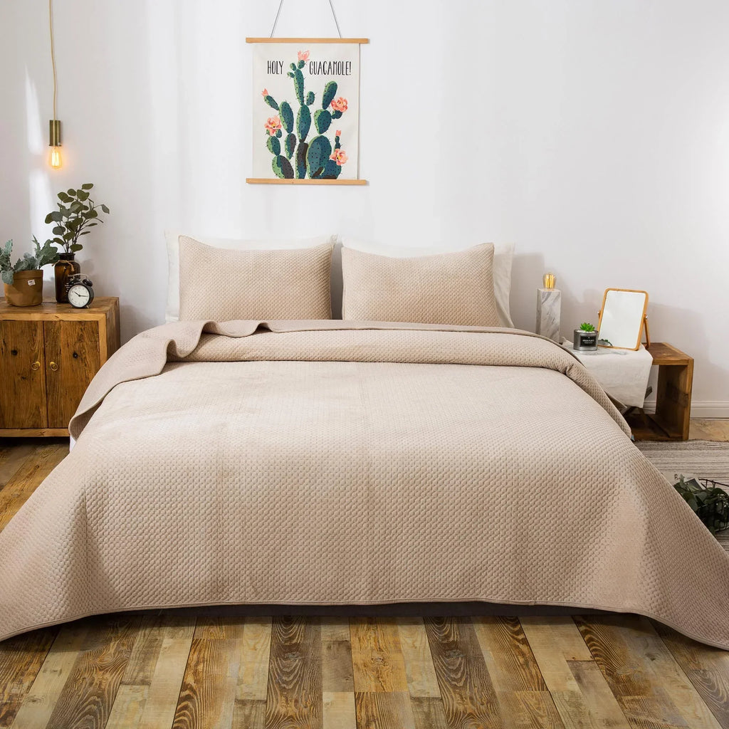 Kasentex All Season Cozy Velvet Quilt Set with Shams, Queen, King, Room Decor, Graduation Gifts