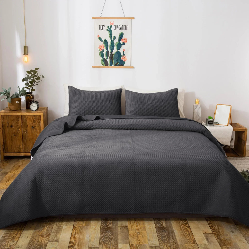 Kasentex Ultra Soft Plush Poly-Velvet Quilt Set, Queen, King, Room Decor, Graduation Gifts, Fathers Day Gift