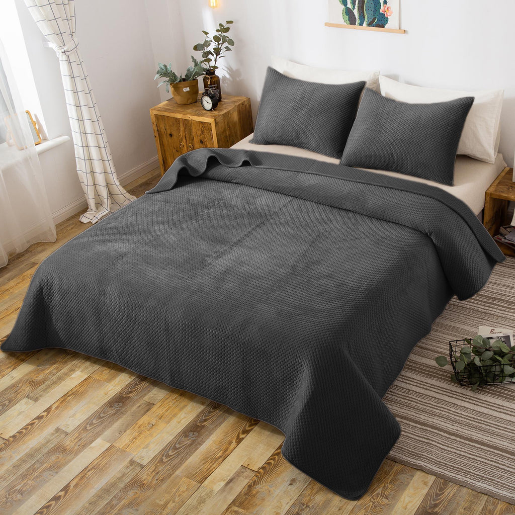 Kasentex Ultra Soft Plush Poly-Velvet Quilt Set, Queen, King, Room Decor, Graduation Gifts, Fathers Day Gift