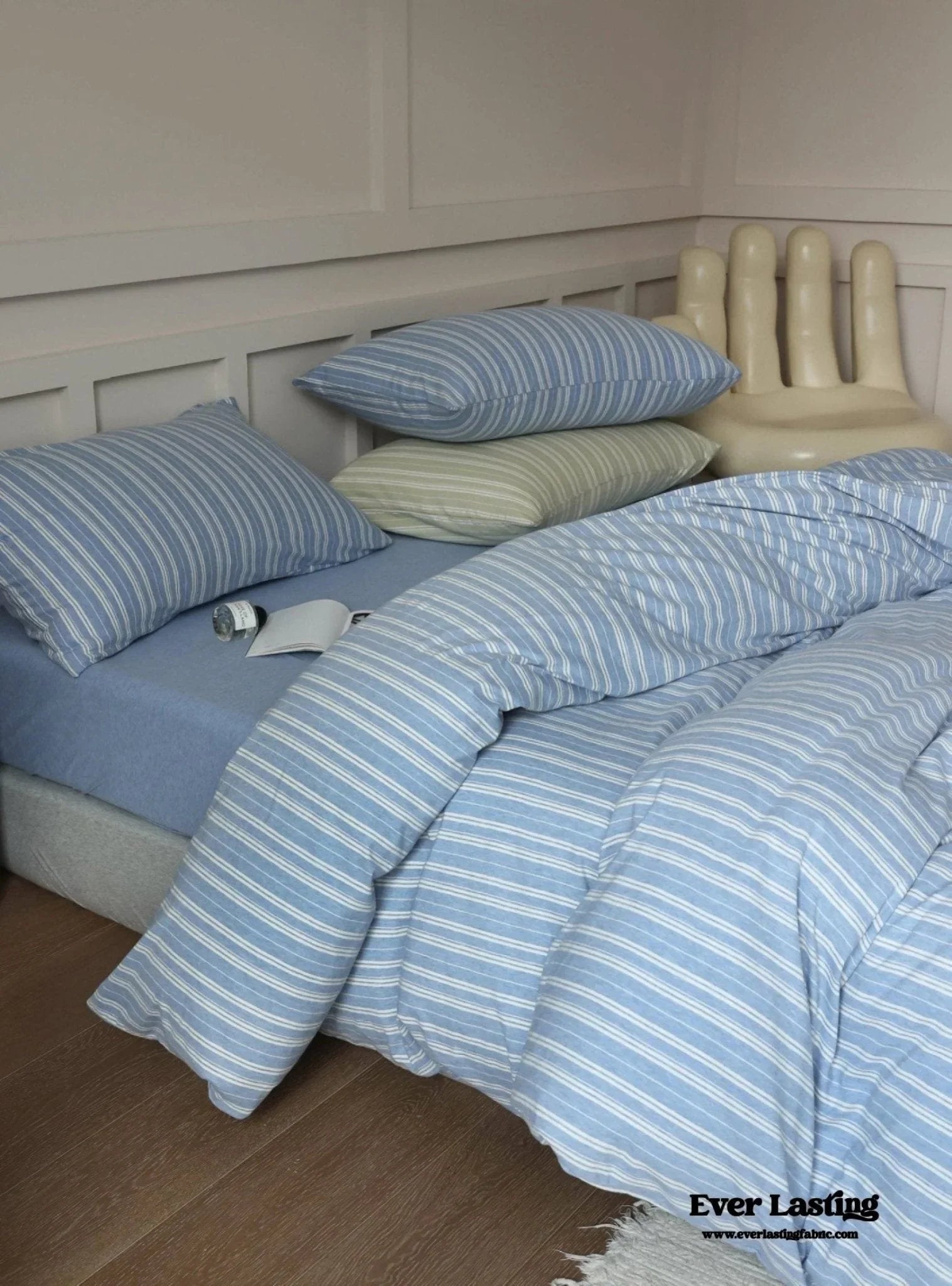 Leo Striped Jersey Knit Cotton Bedding Set / Blue Ever Lasting