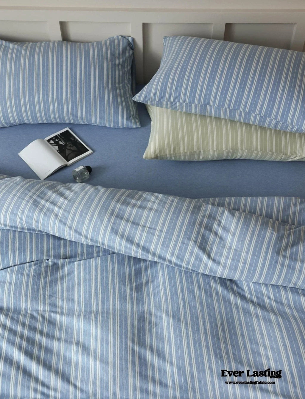 Leo Striped Jersey Knit Cotton Bedding Set / Blue Ever Lasting