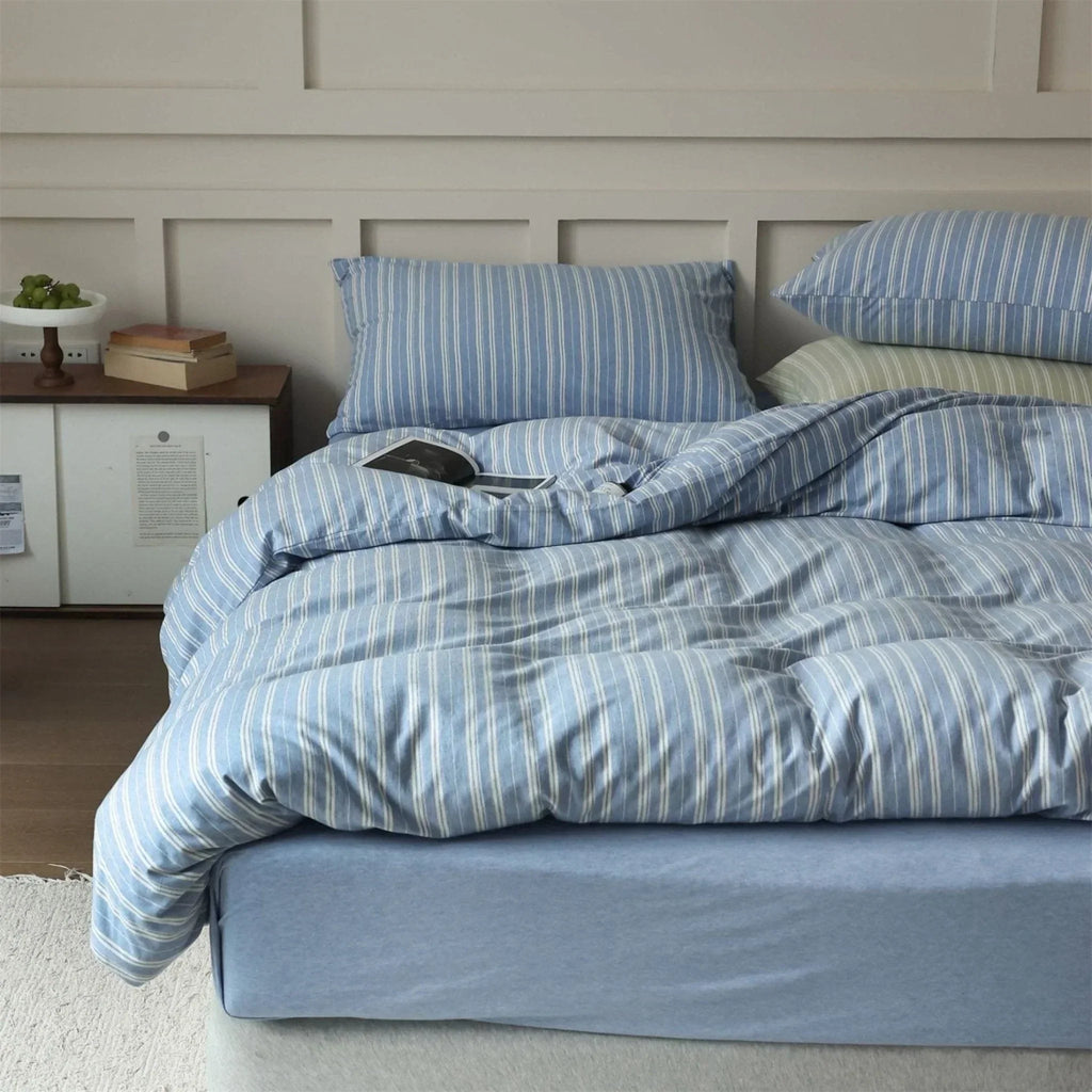 Leo Striped Jersey Knit Cotton Bedding Set / Blue Ever Lasting