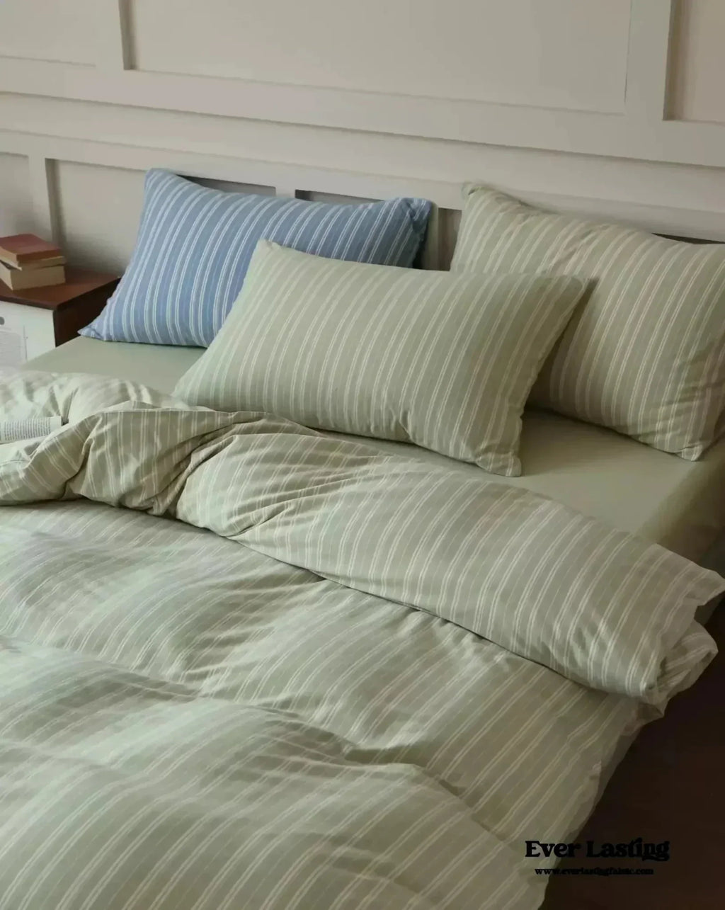 Leo Striped Jersey Knit Cotton Bedding Set / Blue Ever Lasting