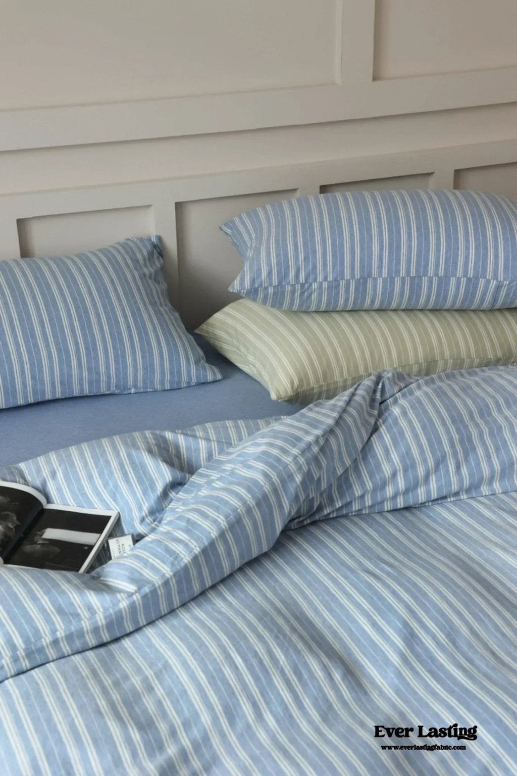 Leo Striped Jersey Knit Cotton Bedding Set / Blue Ever Lasting