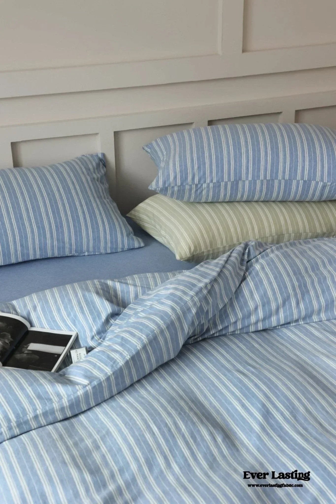 Leo Striped Jersey Knit Cotton Bedding Set / Blue Ever Lasting