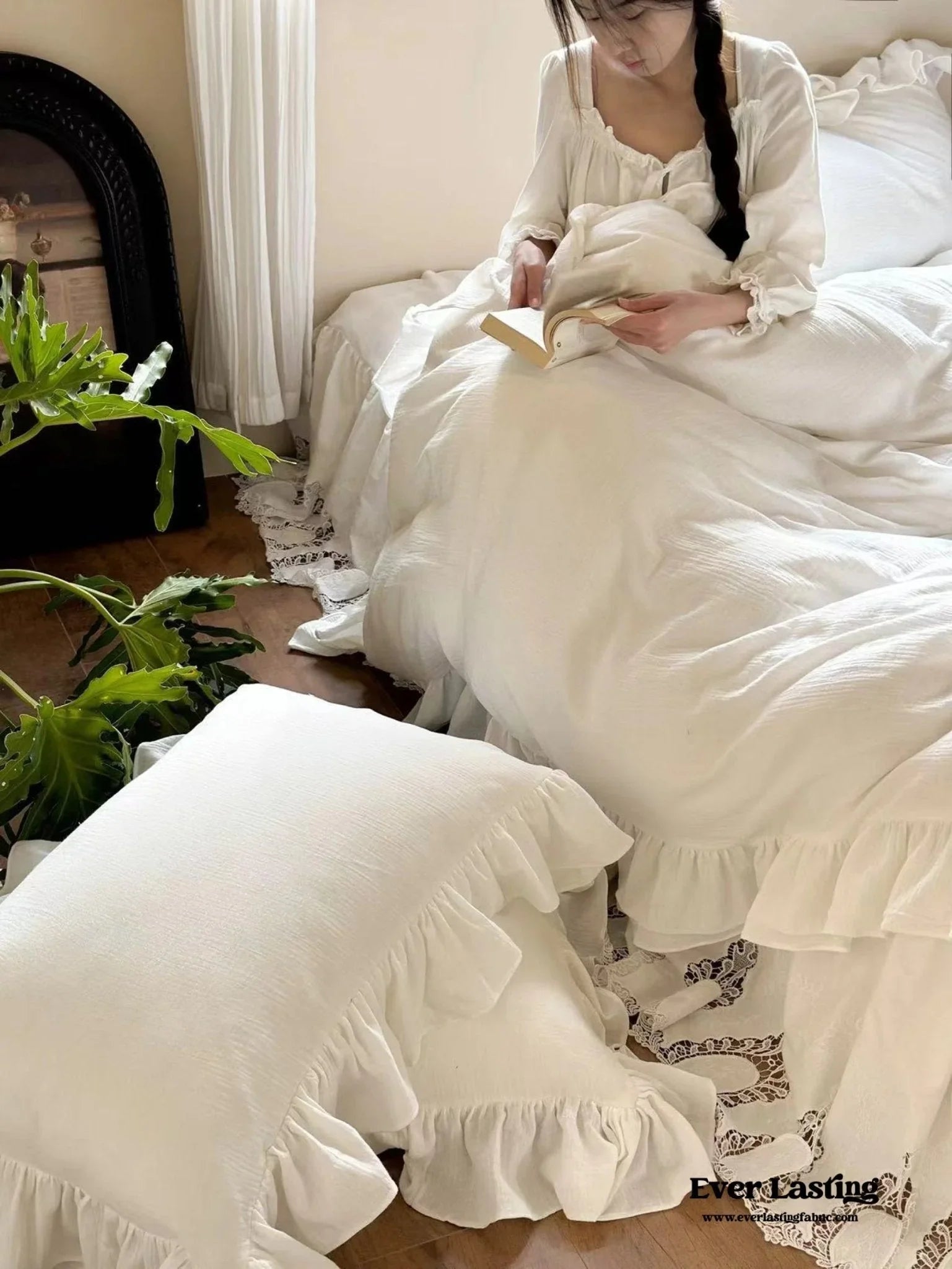 Liliane Elegant Ruffle Double Gauze Bedding Set / Hollow Out Ever Lasting