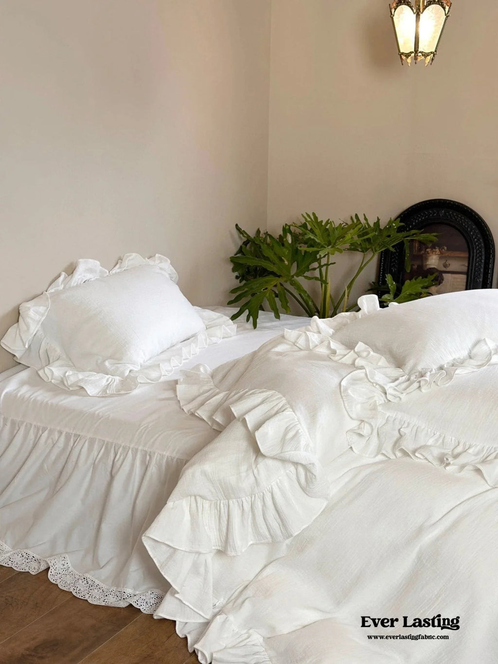 Liliane Elegant Ruffle Double Gauze Bedding Set / Hollow Out Ever Lasting