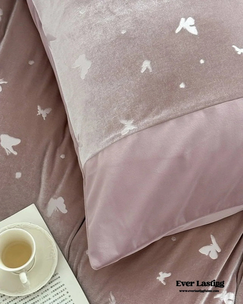 Lilou Velvet Butterfly Bedding Set / Pink Blush Ever Lasting