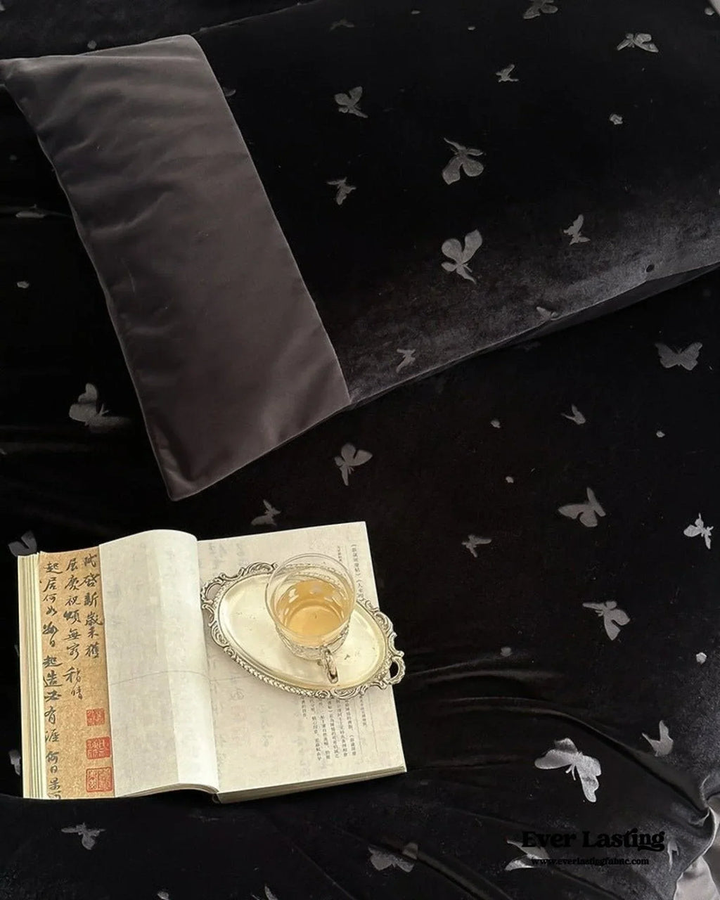 Lilou Velvet Butterfly Bedding Set / Pink Blush Ever Lasting
