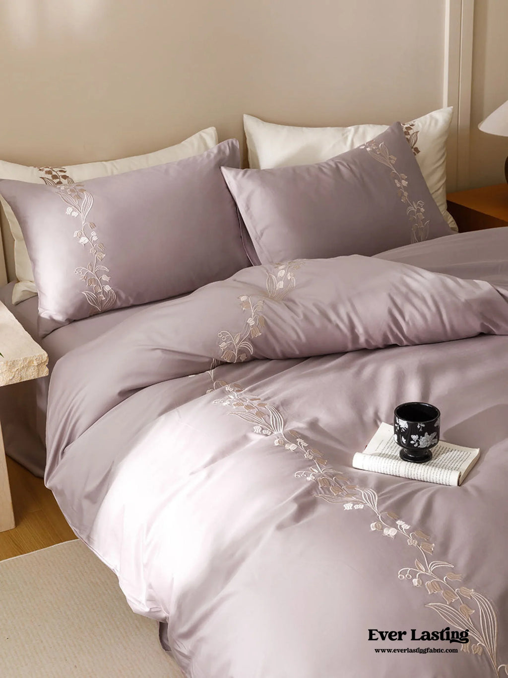 Lily of the Valley Embroidered Silky Bedding Set / Brown Ever Lasting