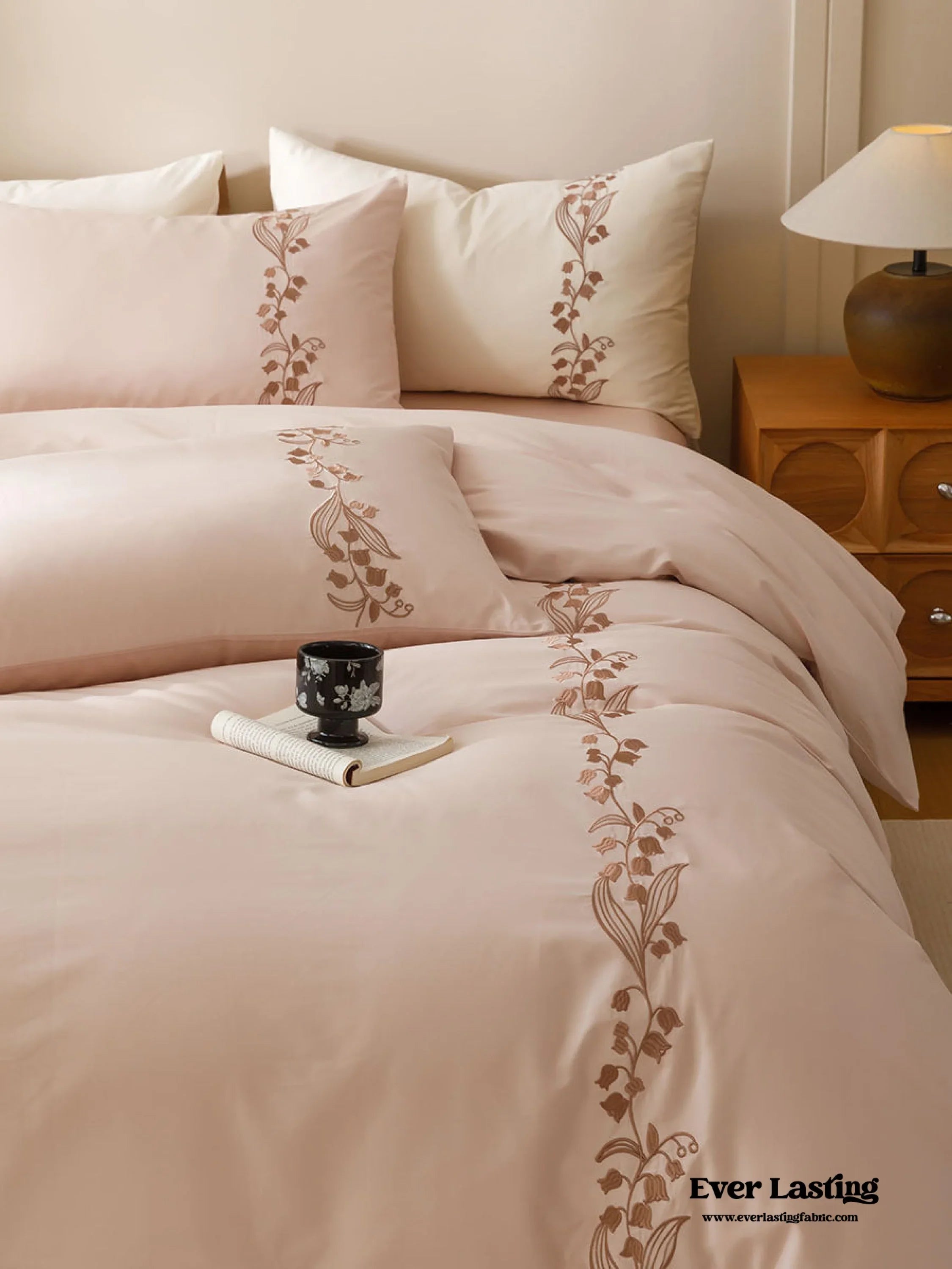 Lily of the Valley Embroidered Silky Bedding Set / Brown Ever Lasting
