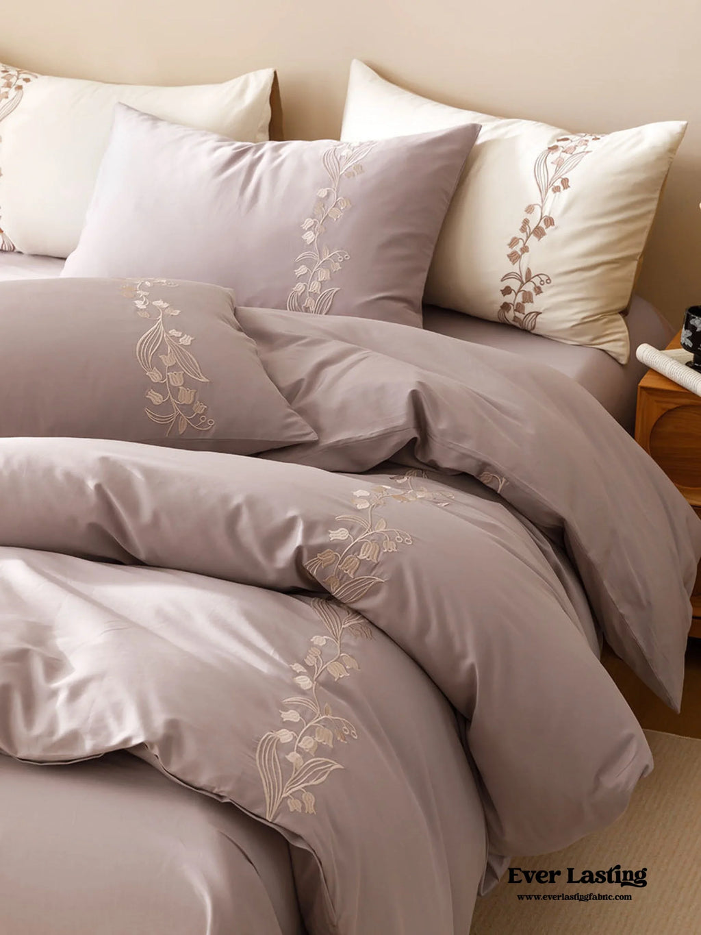 Lily of the Valley Embroidered Silky Bedding Set / Brown Ever Lasting