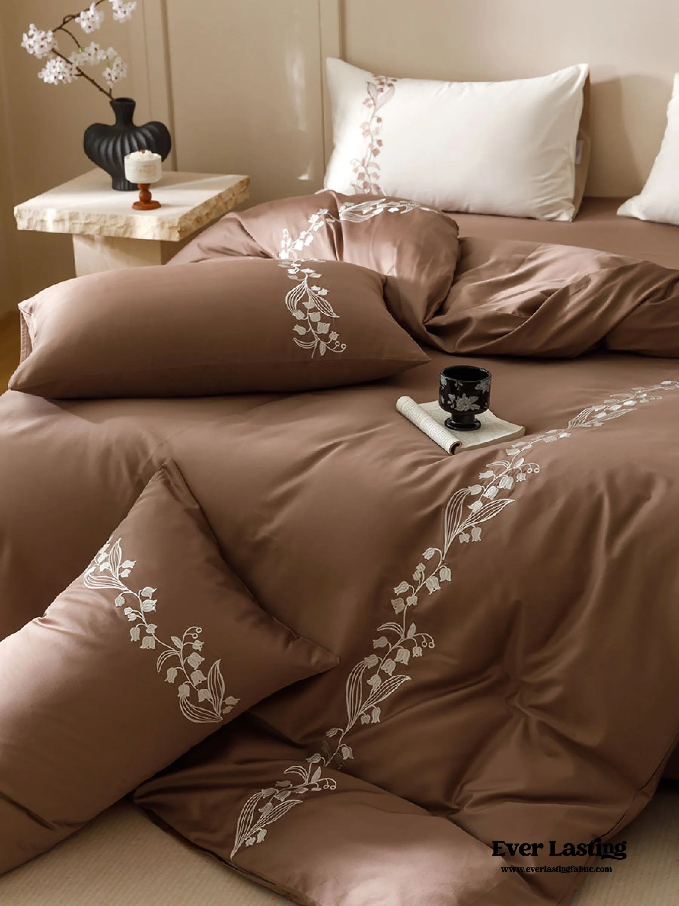 Lily of the Valley Embroidered Silky Bedding Set / Brown