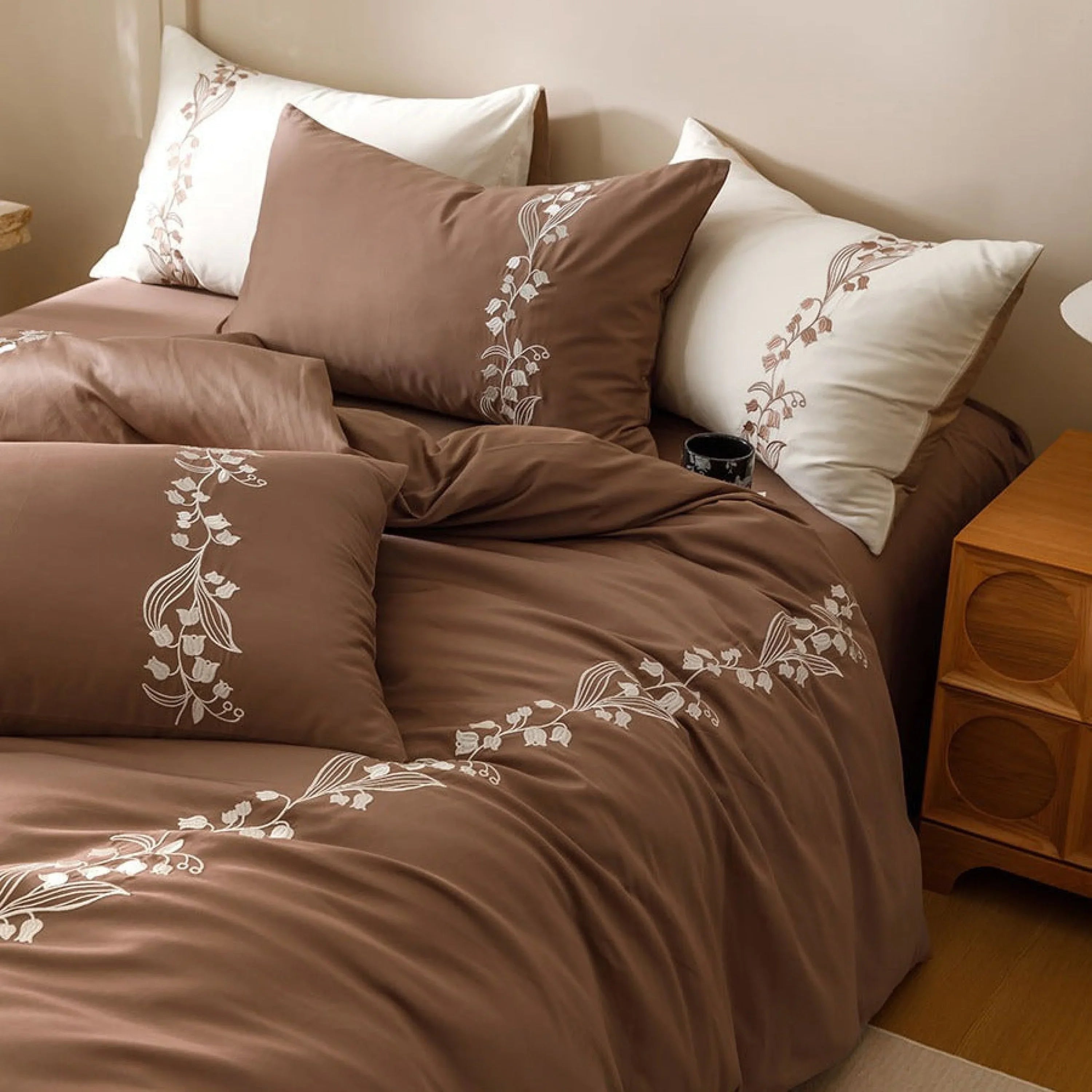 Lily of the Valley Embroidered Silky Bedding Set / Brown Ever Lasting