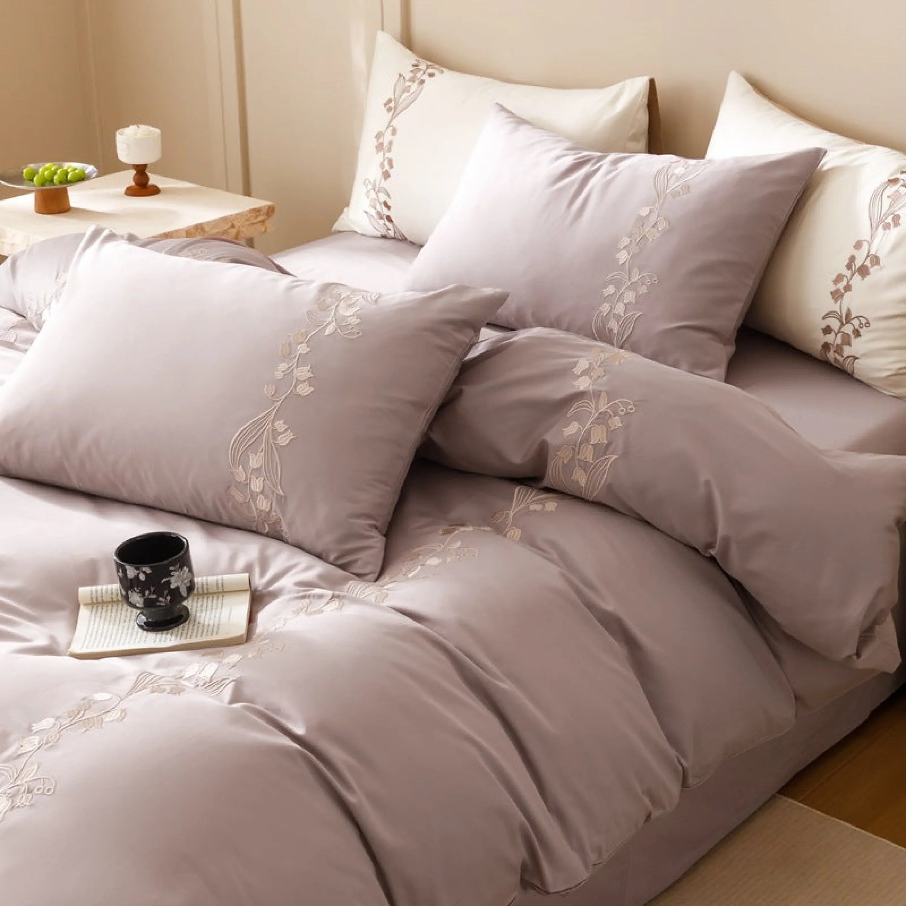 Lily of the Valley Embroidered Silky Bedding Set / Brown Ever Lasting