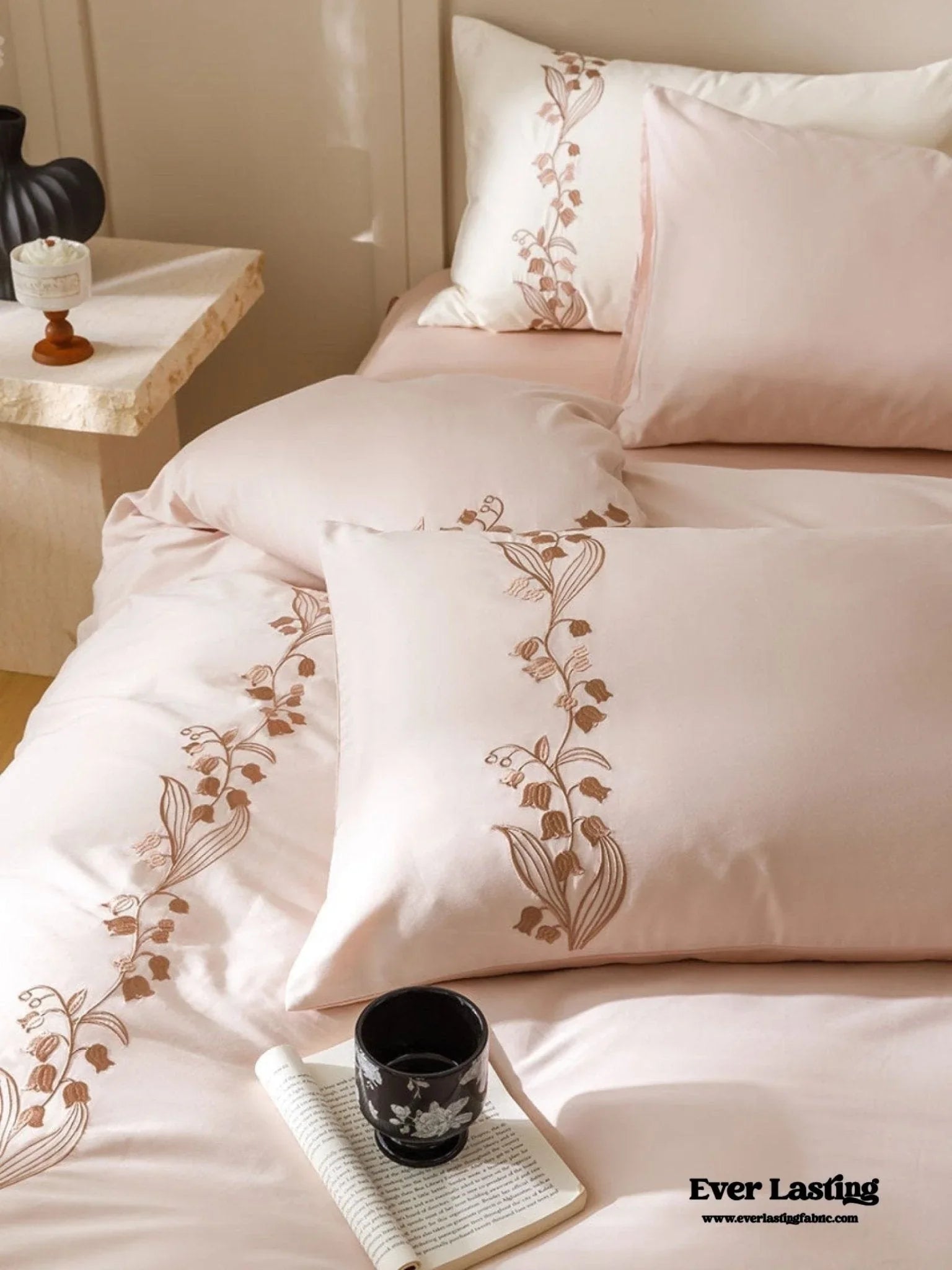 Lily of the Valley Embroidered Silky Bedding Set / Pink Ever Lasting