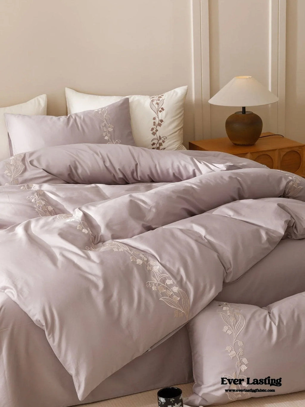 Lily of the Valley Embroidered Silky Bedding Set / Pink Ever Lasting