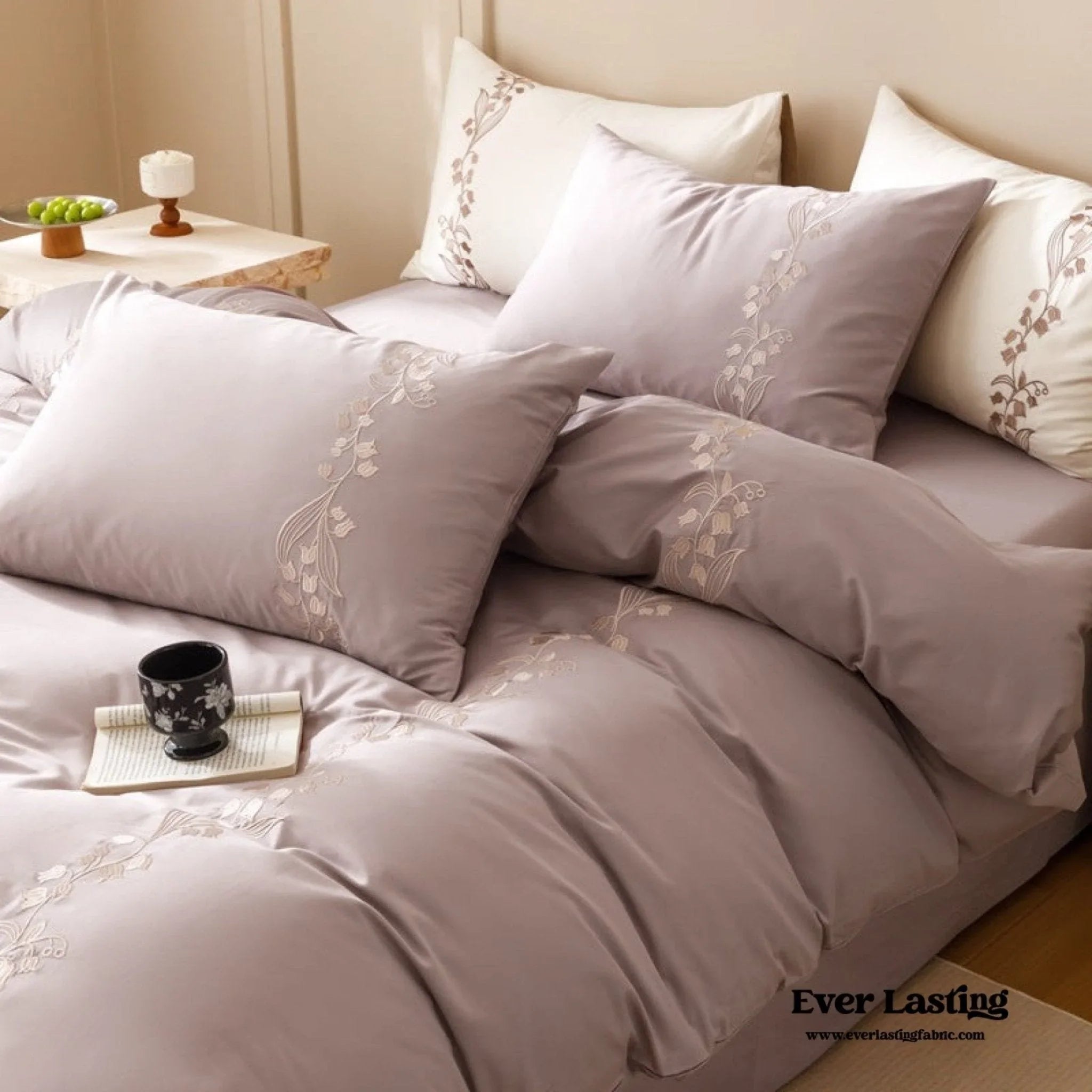 Lily of the Valley Embroidered Silky Bedding Set / Pink Ever Lasting