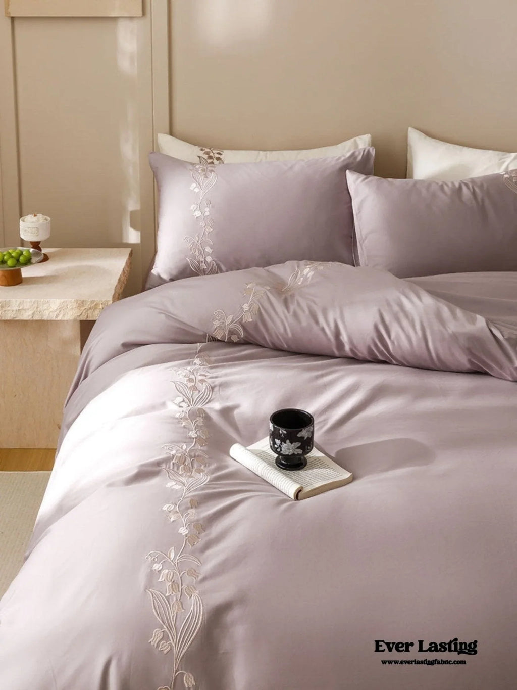 Lily of the Valley Embroidered Silky Bedding Set / Pink Ever Lasting
