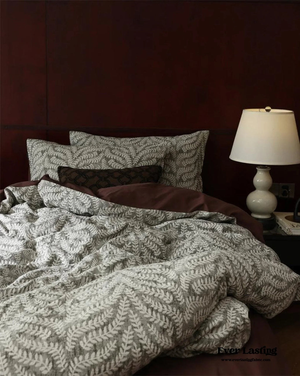 Lucien Silky Vintage Jacquard Bedding Set / Brown Ever Lasting